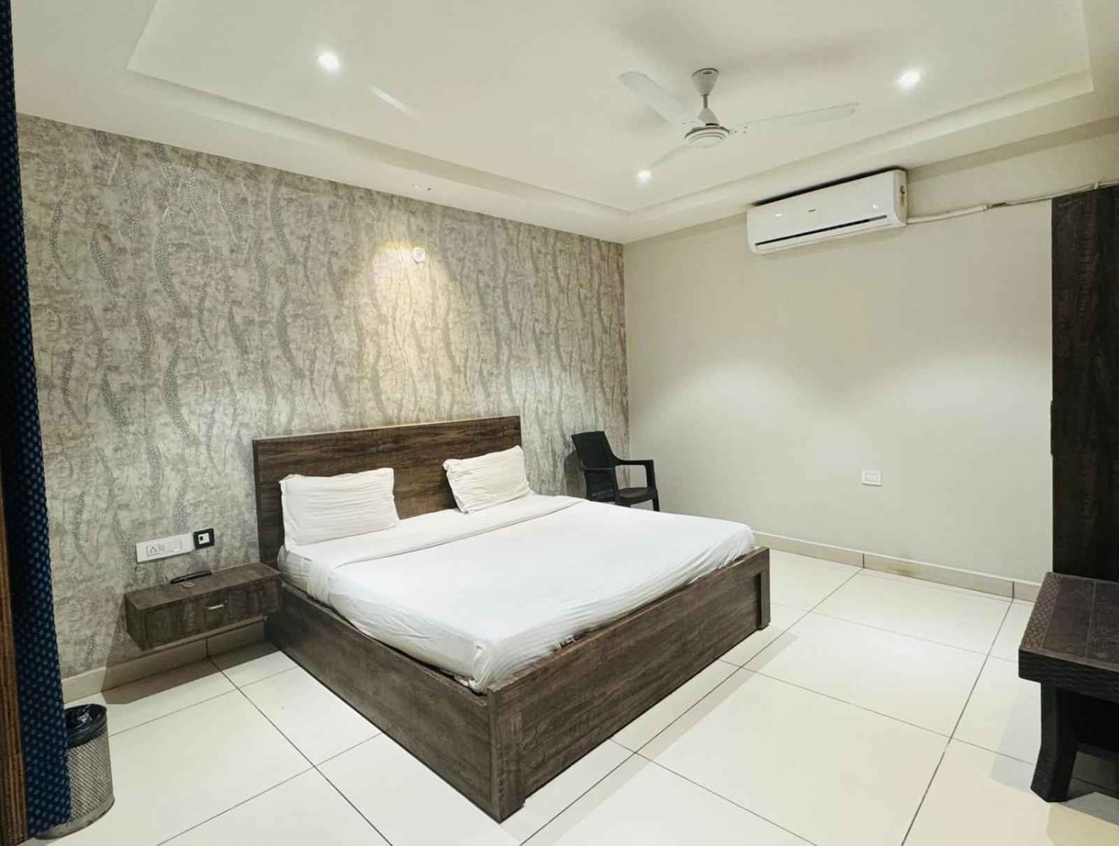 Rudrapur Hotel Pearl Inn מראה חיצוני תמונה