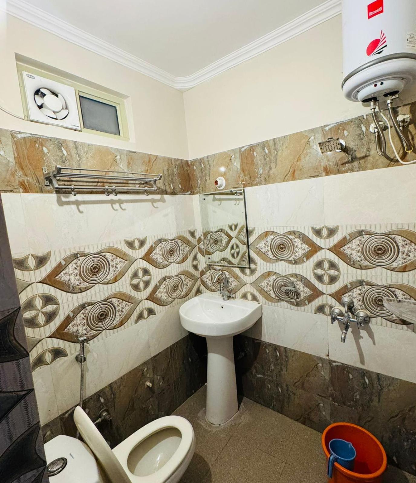 Rudrapur Hotel Pearl Inn מראה חיצוני תמונה