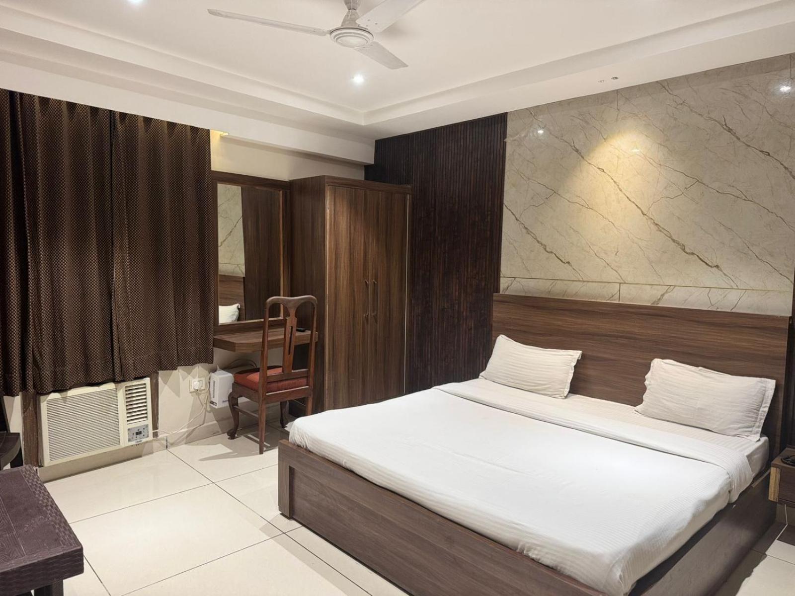 Rudrapur Hotel Pearl Inn מראה חיצוני תמונה