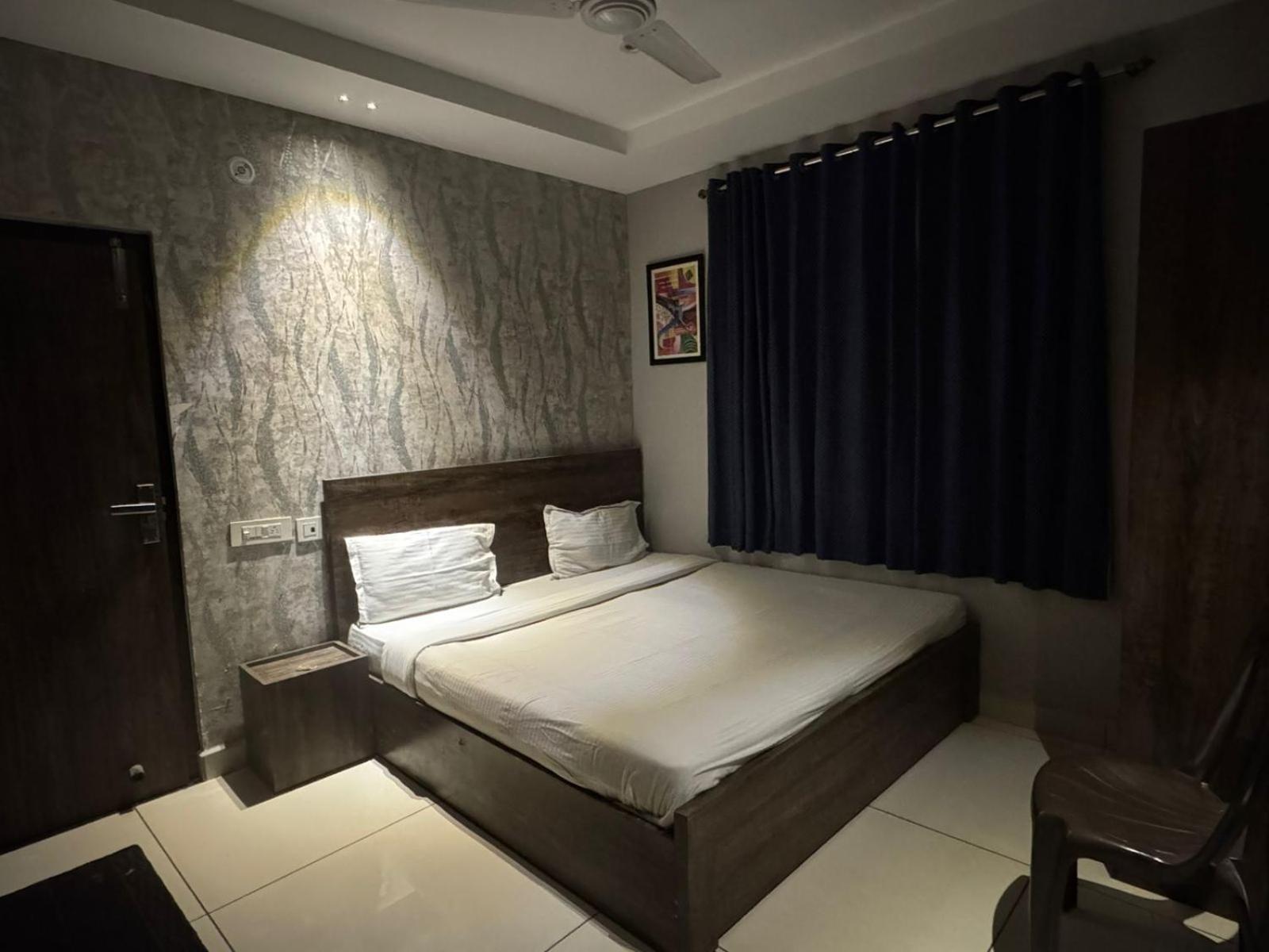 Rudrapur Hotel Pearl Inn מראה חיצוני תמונה