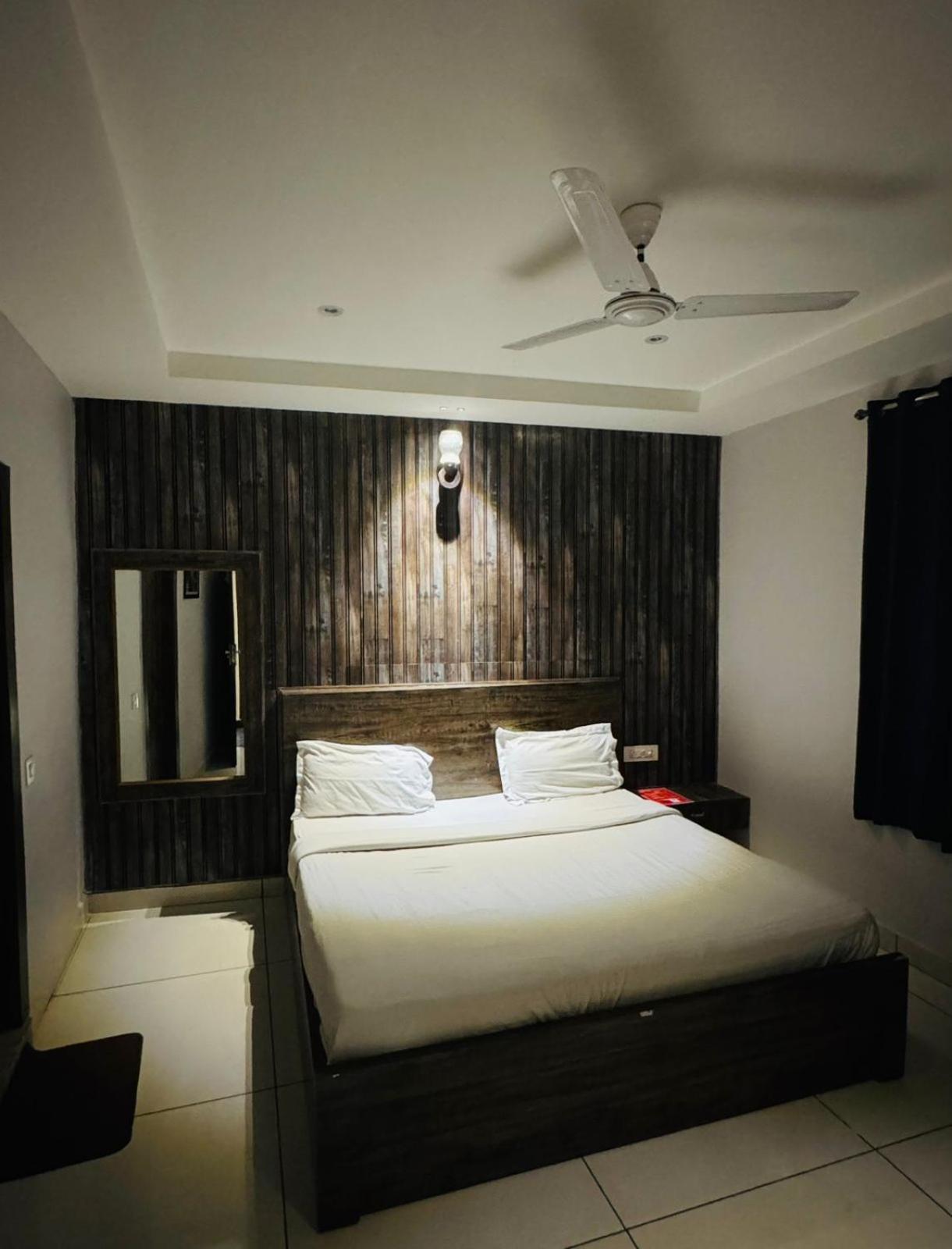 Rudrapur Hotel Pearl Inn מראה חיצוני תמונה