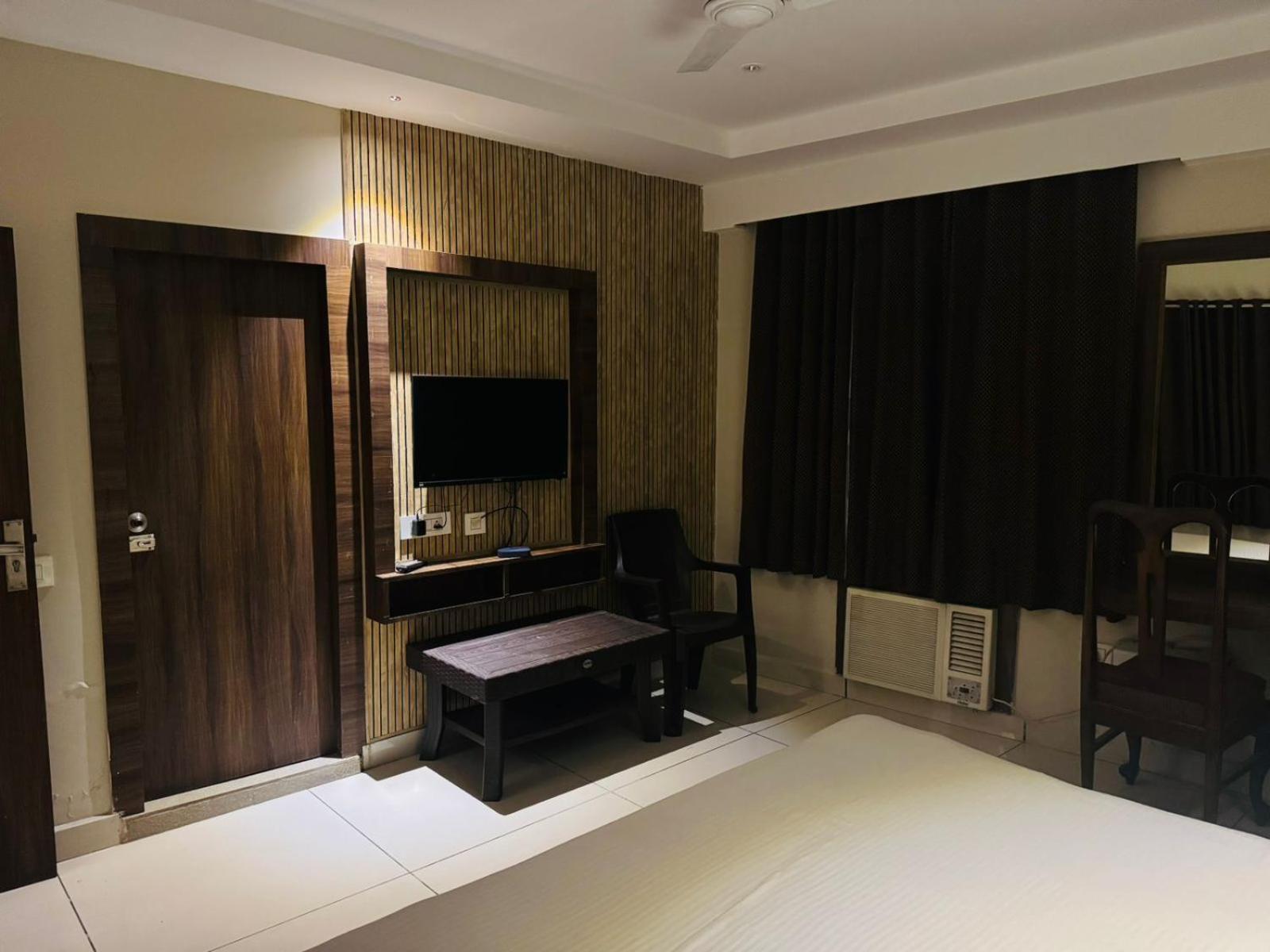 Rudrapur Hotel Pearl Inn מראה חיצוני תמונה